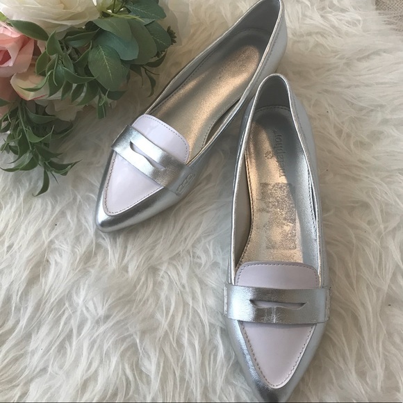 Metaphor Shoes - 3/$15 Bundle Sale‼️Metaphor Metallic Loafers